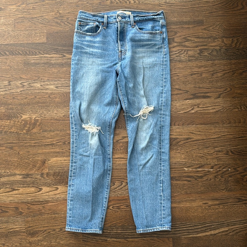 Levi’s Wedgie Jean Size 29